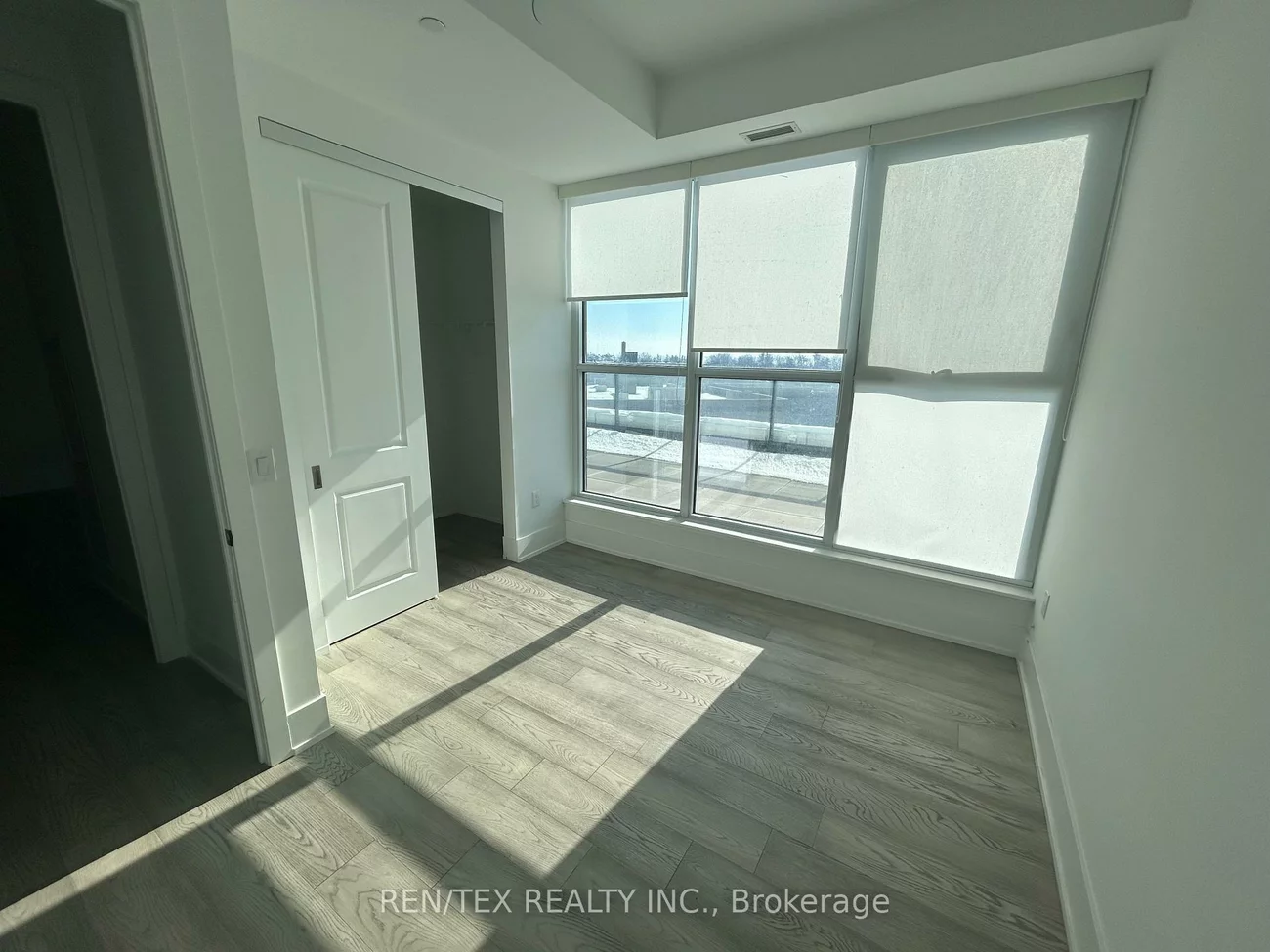 1063, Douglas Mccurdy, Lakeview, Mississauga