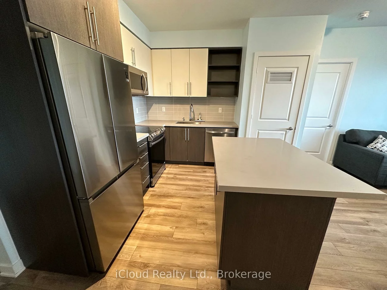 4655, Metcalfe, Erin Mills, Mississauga