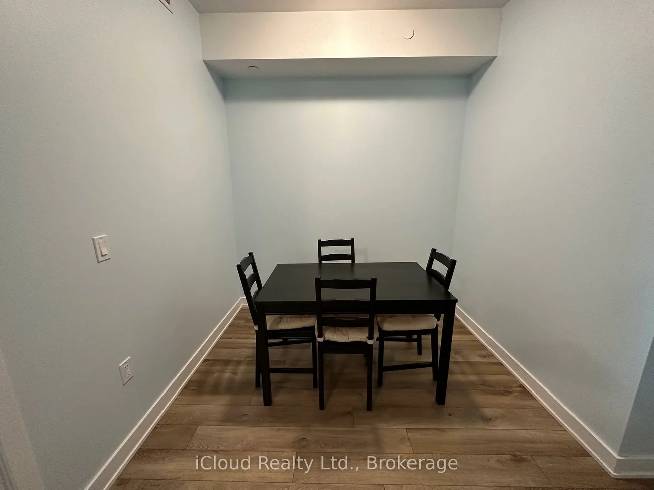 4655, Metcalfe, Erin Mills, Mississauga