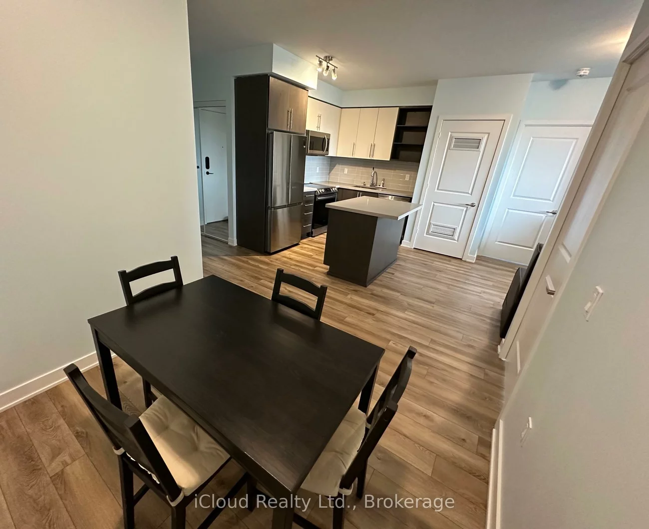 4655, Metcalfe, Erin Mills, Mississauga