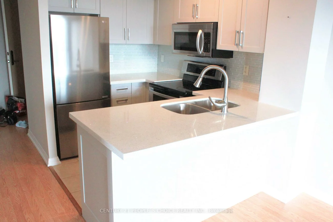 220, Forum, Hurontario, Mississauga