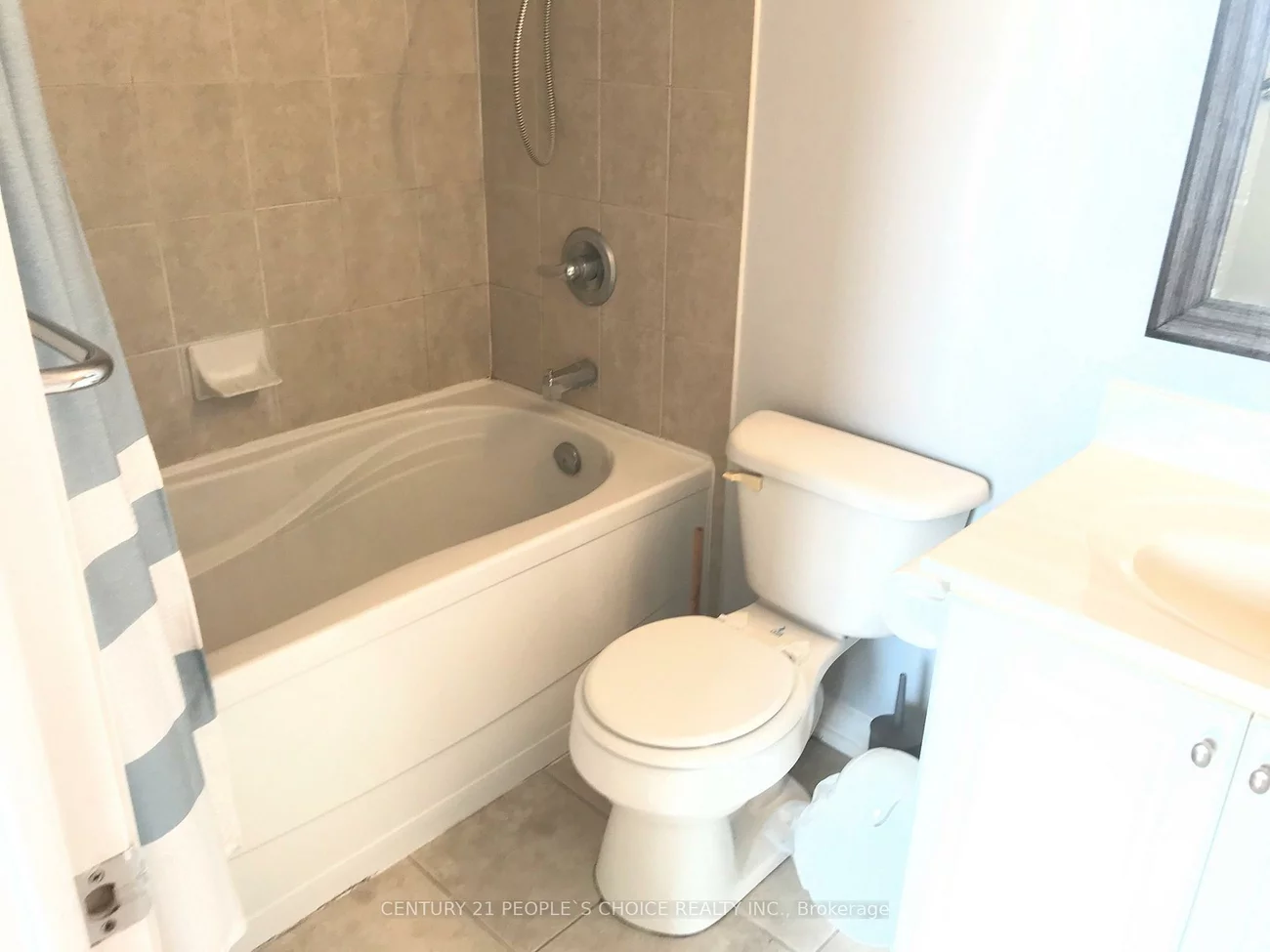 220, Forum, Hurontario, Mississauga