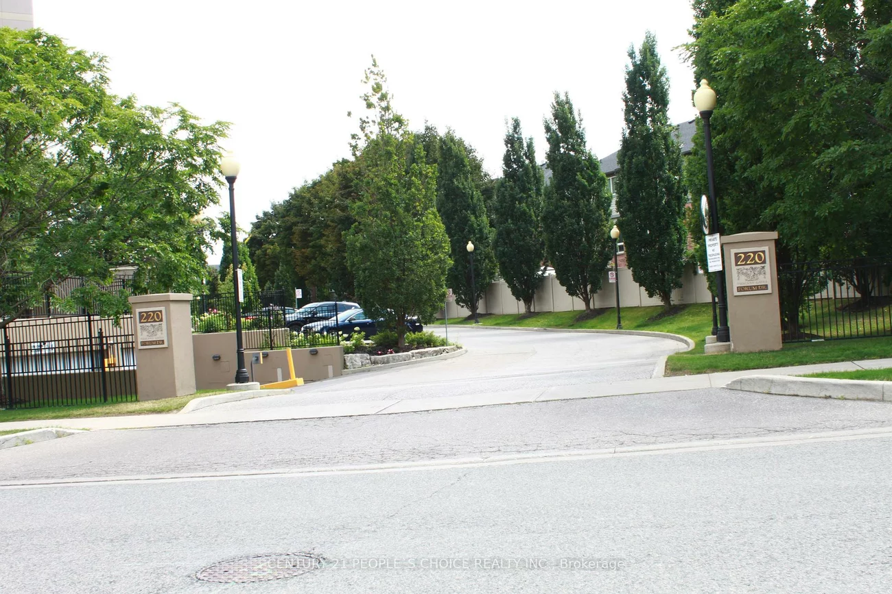220, Forum, Hurontario, Mississauga