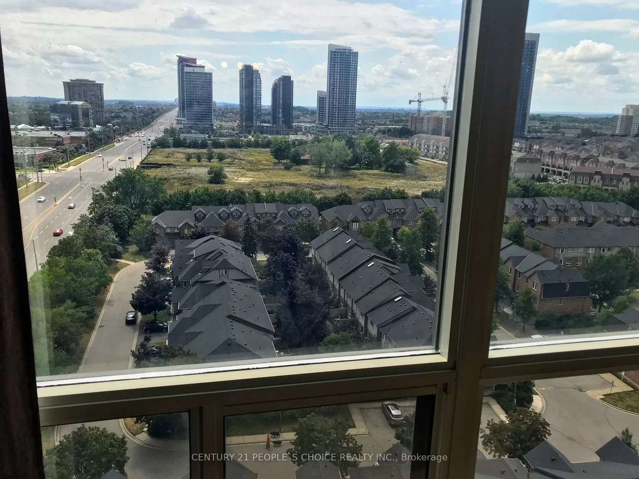 220, Forum, Hurontario, Mississauga