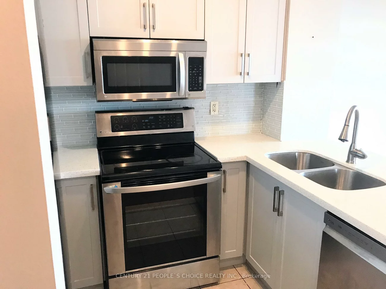 220, Forum, Hurontario, Mississauga