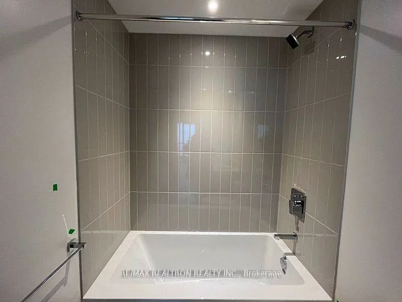 3883, Quartz, City Centre, Mississauga