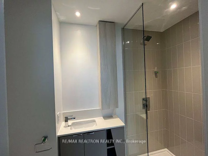 3883, Quartz, City Centre, Mississauga