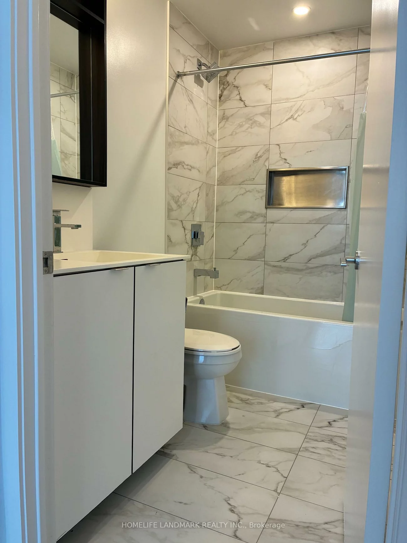 4065, Confederation, City Centre, Mississauga