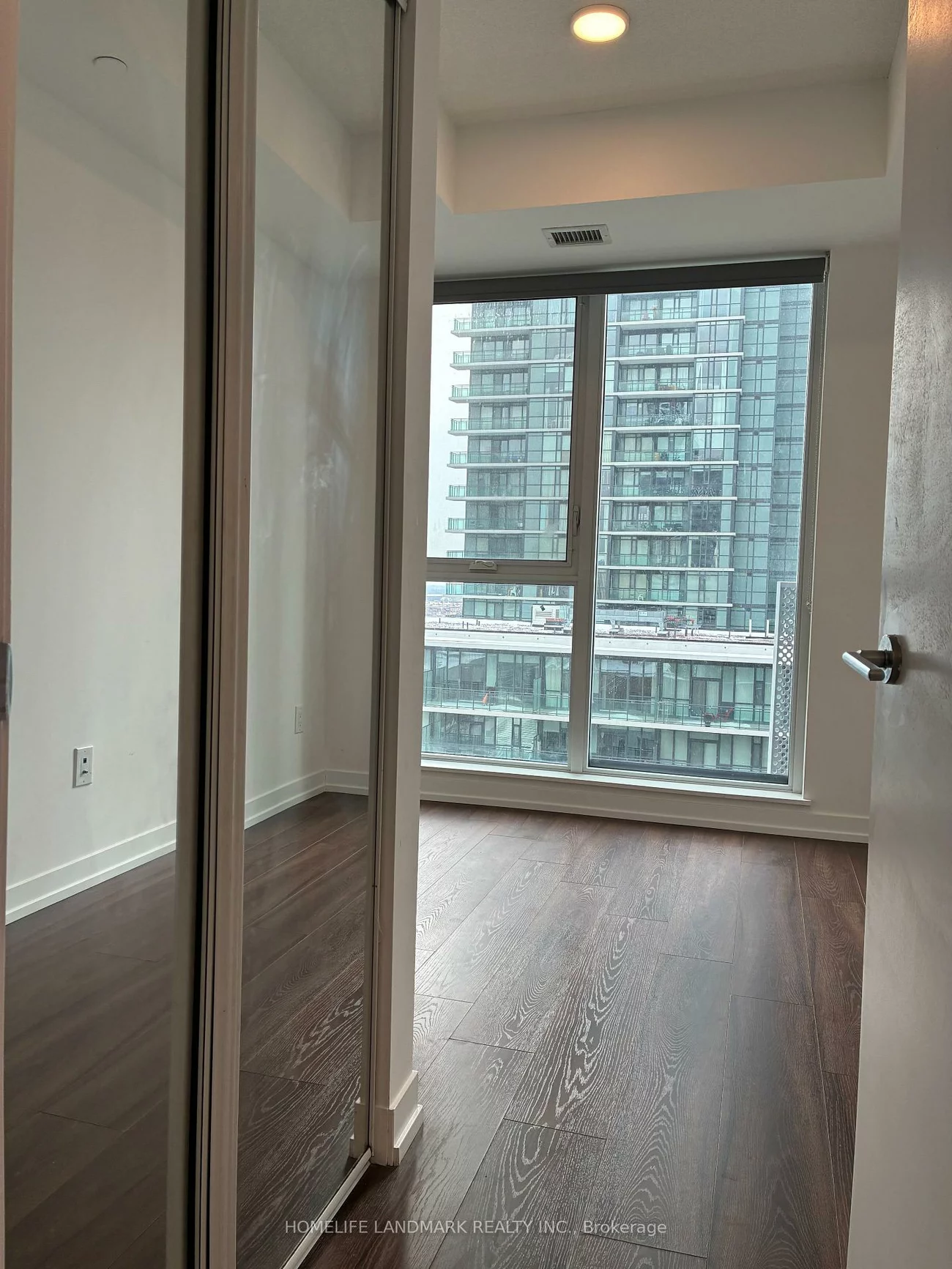 4065, Confederation, City Centre, Mississauga