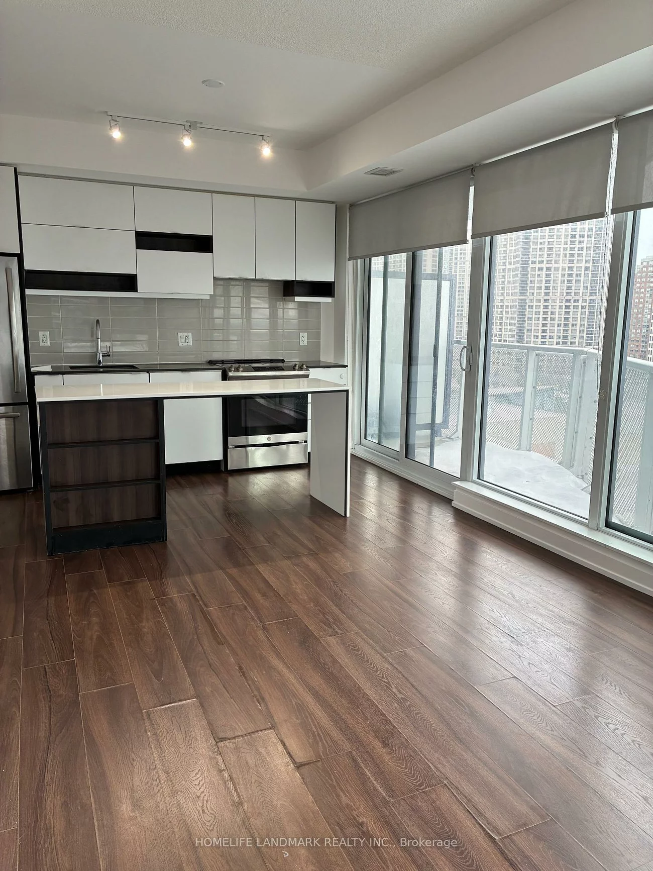 4065, Confederation, City Centre, Mississauga