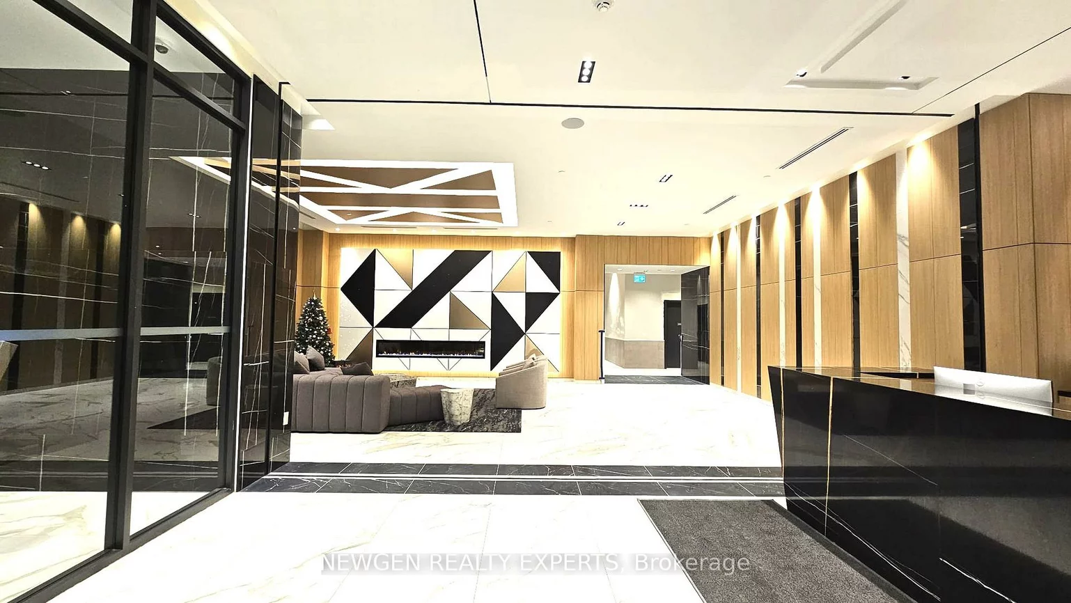 204, Burnhamthorpe, City Centre, Mississauga