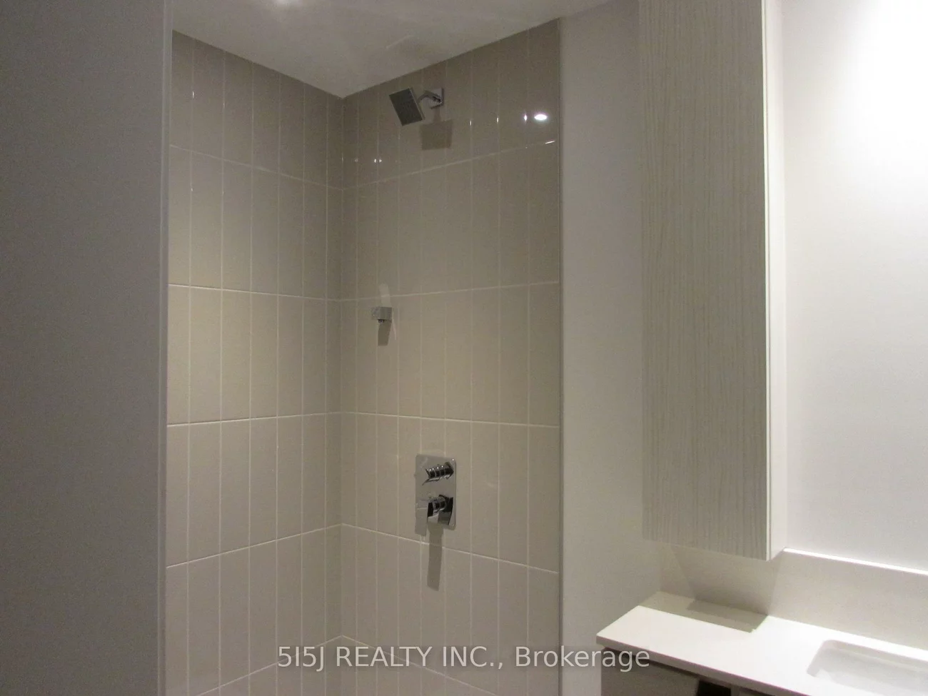 3883, Quartz, City Centre, Mississauga