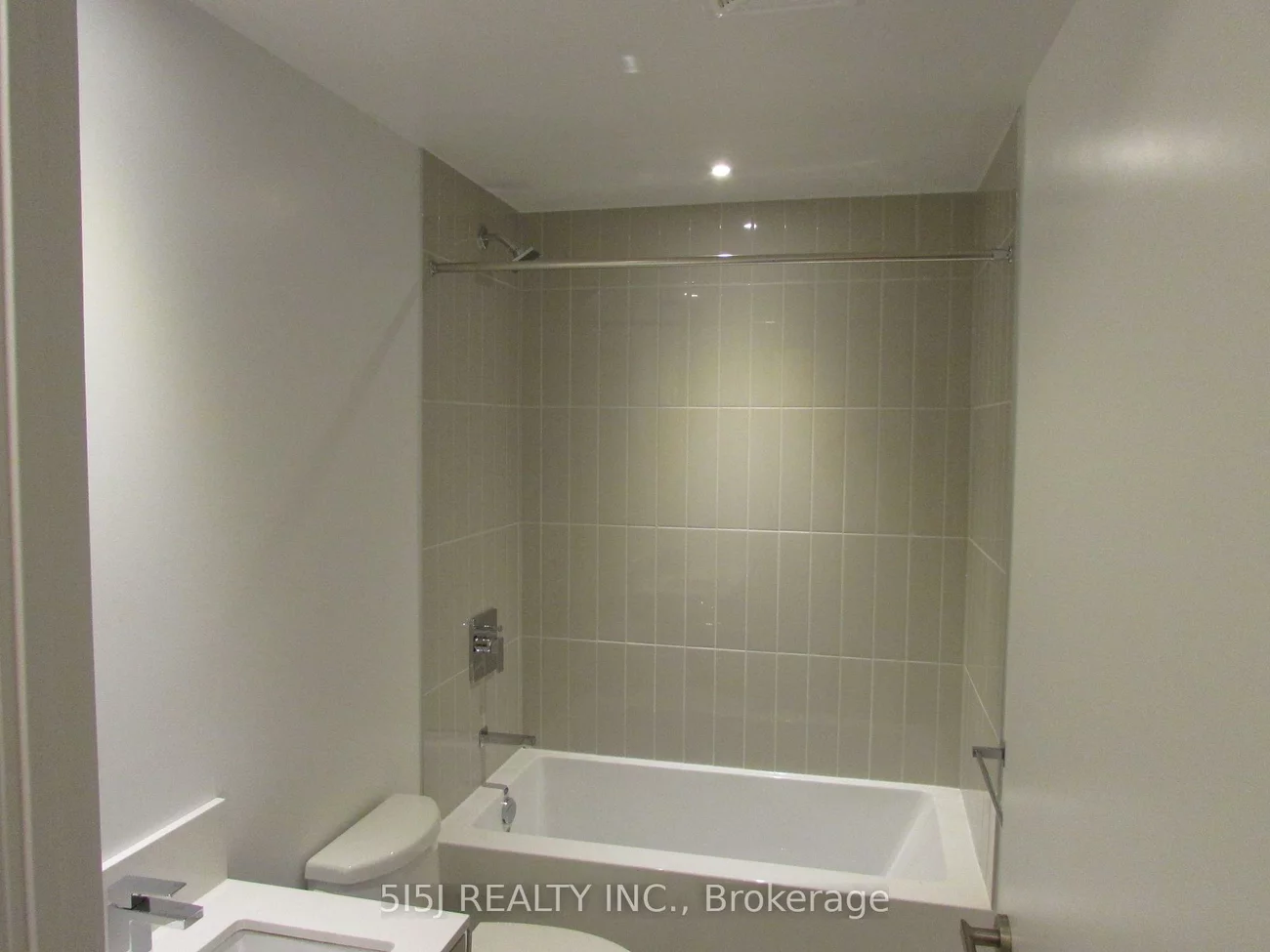 3883, Quartz, City Centre, Mississauga