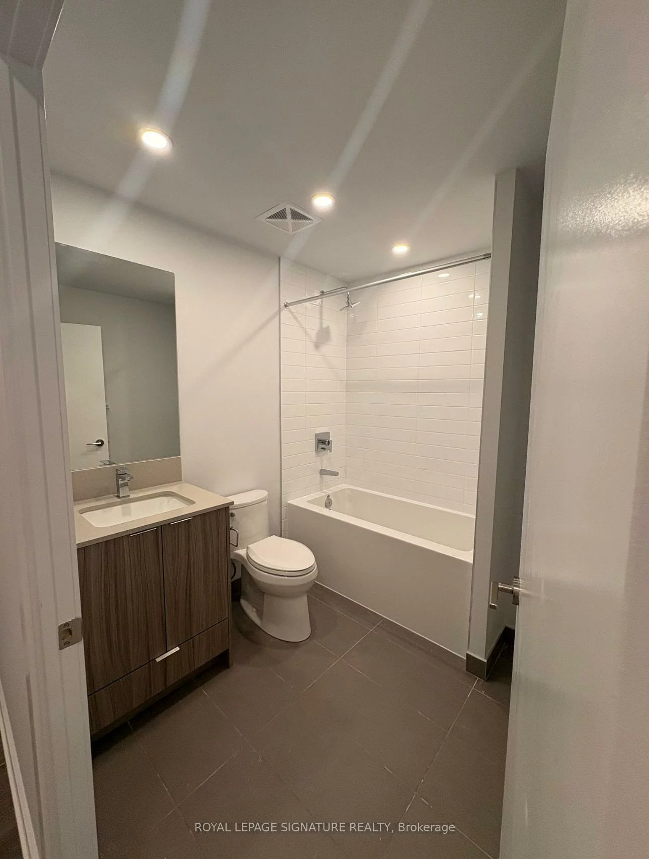 430, Square One, Creditview, Mississauga