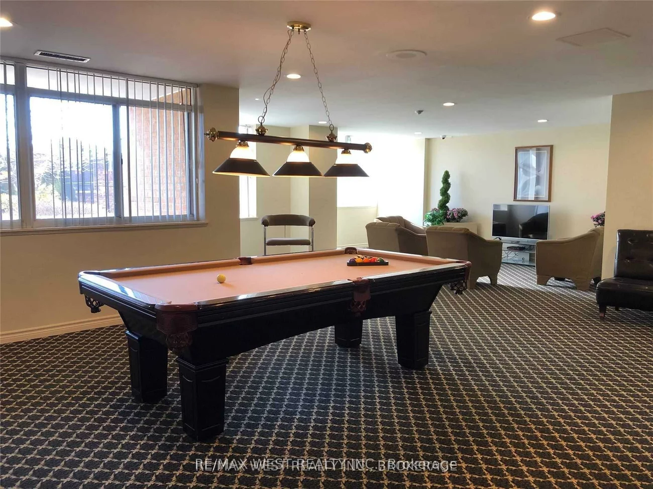 300, Webb, City Centre, Mississauga