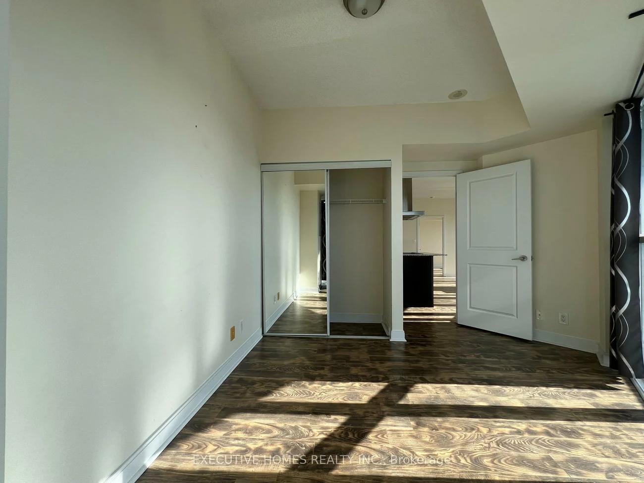 60, Absolute, City Centre, Mississauga