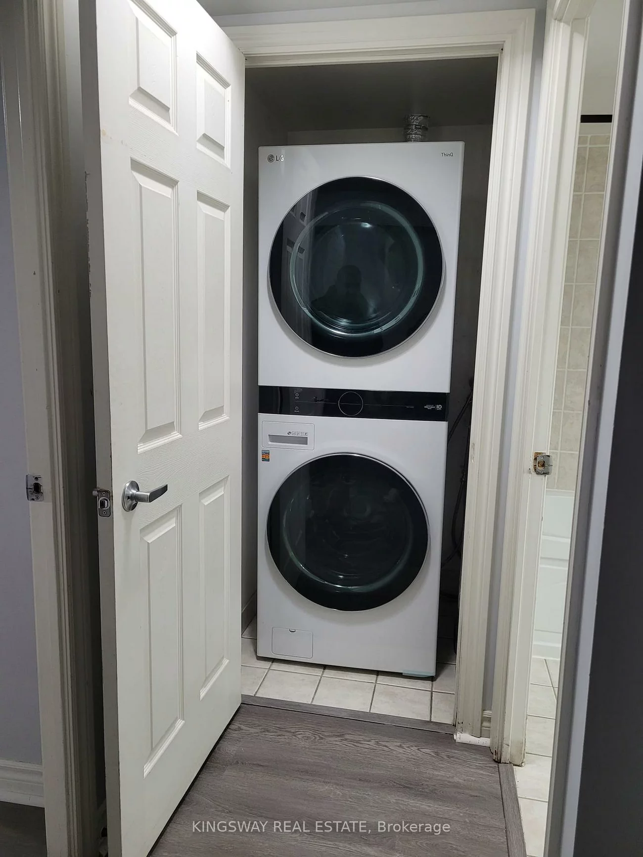 3880, Duke Of York, City Centre, Mississauga