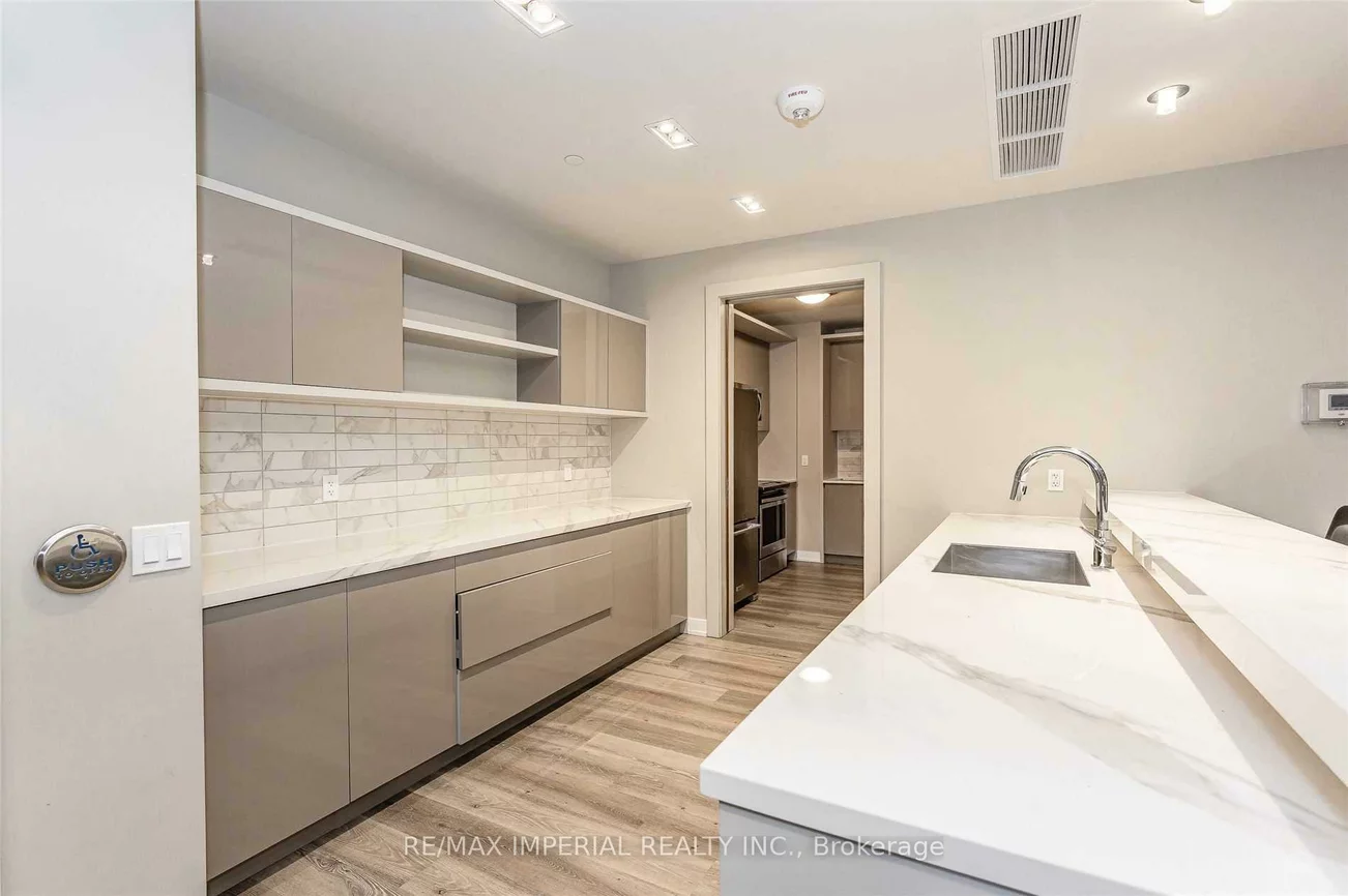 4055, Parkside Village, City Centre, Mississauga