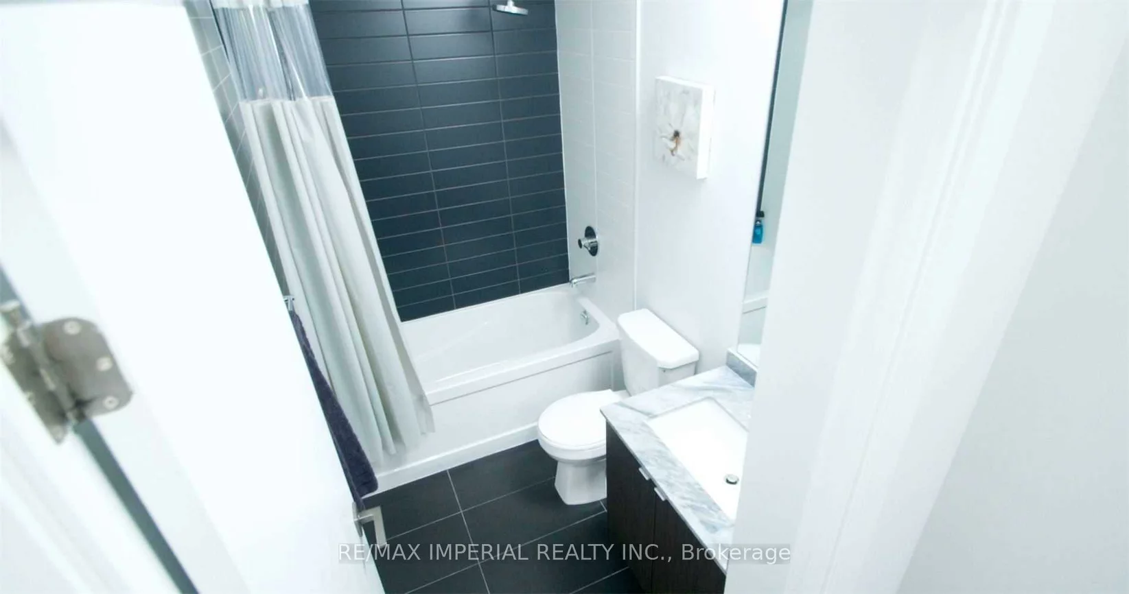 4055, Parkside Village, City Centre, Mississauga