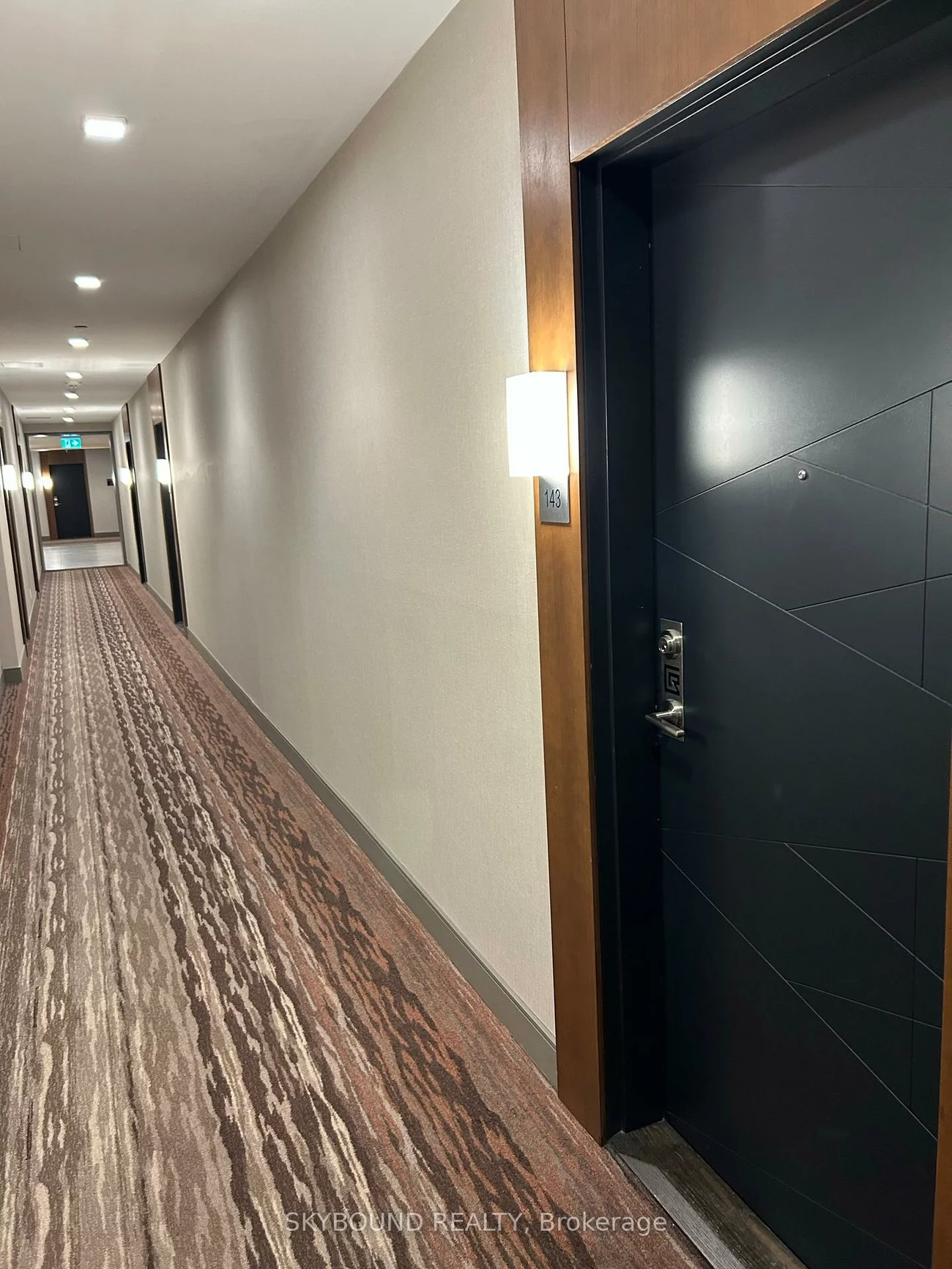 1575, Lakeshore, Clarkson, Mississauga