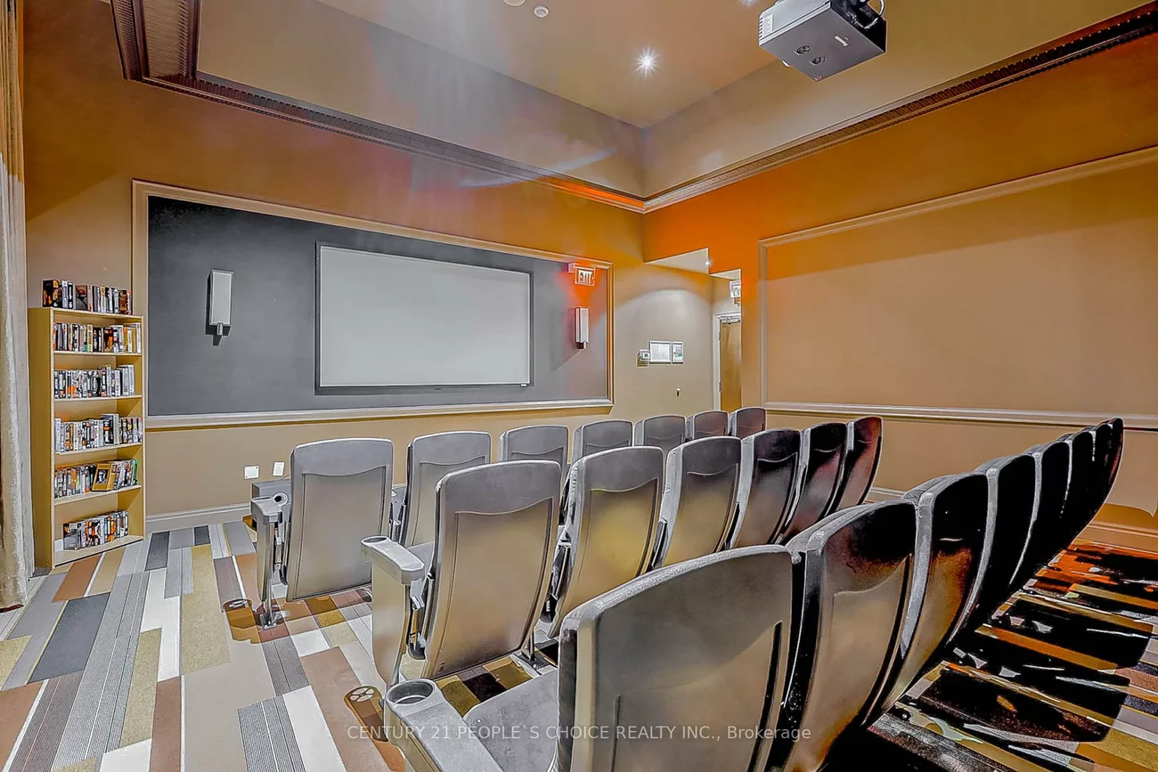 385, Prince Of Wales, City Centre, Mississauga