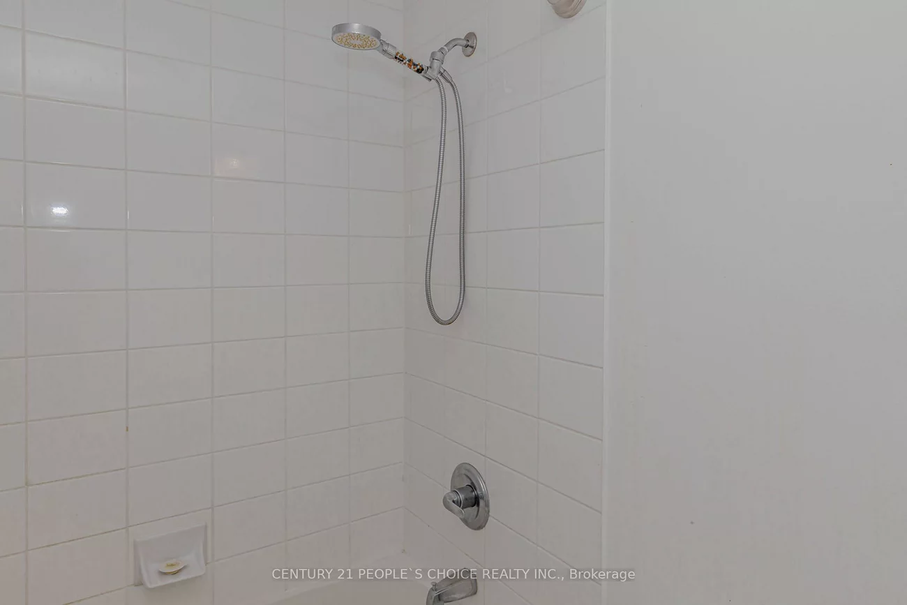 385, Prince Of Wales, City Centre, Mississauga