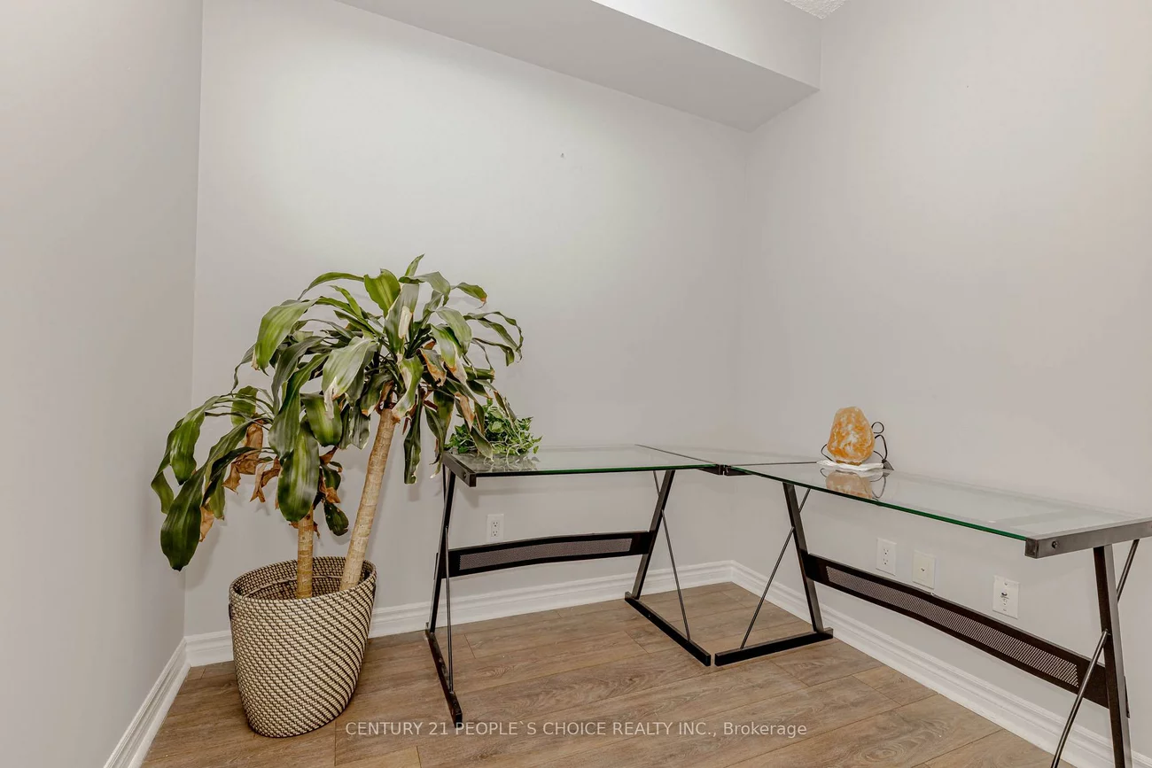 385, Prince Of Wales, City Centre, Mississauga