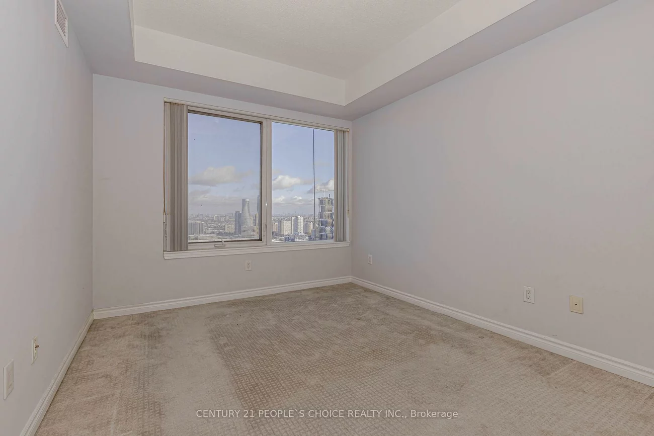 385, Prince Of Wales, City Centre, Mississauga