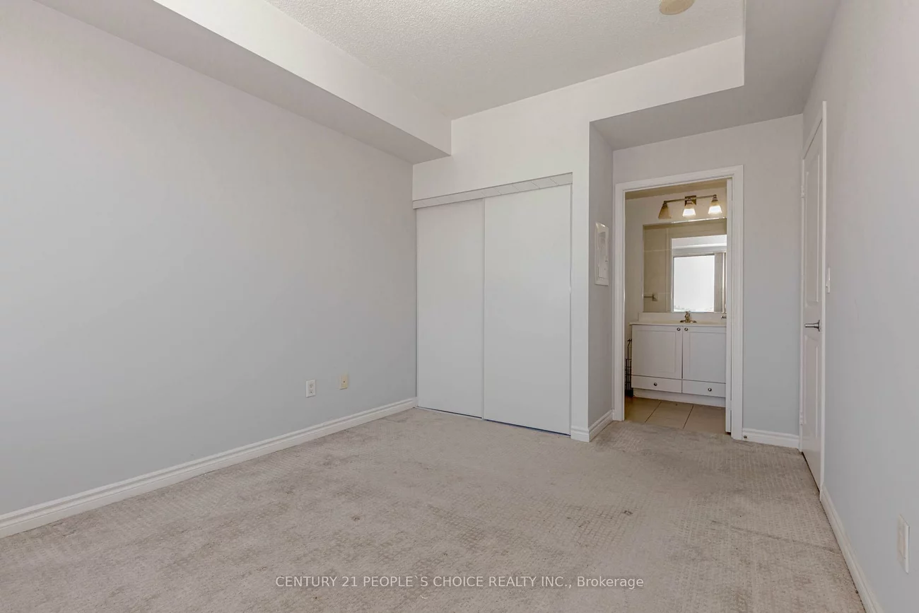 385, Prince Of Wales, City Centre, Mississauga