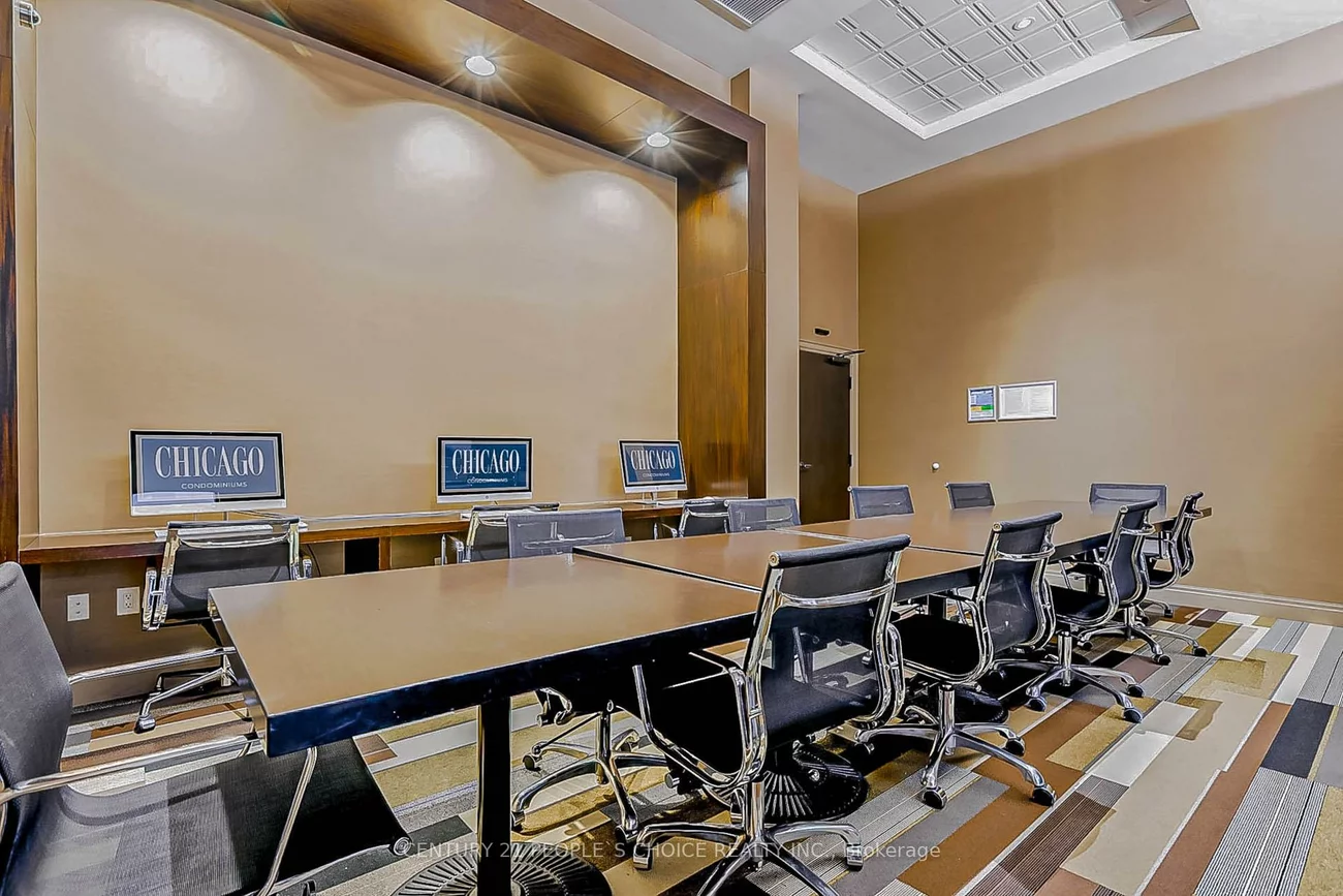 385, Prince Of Wales, City Centre, Mississauga