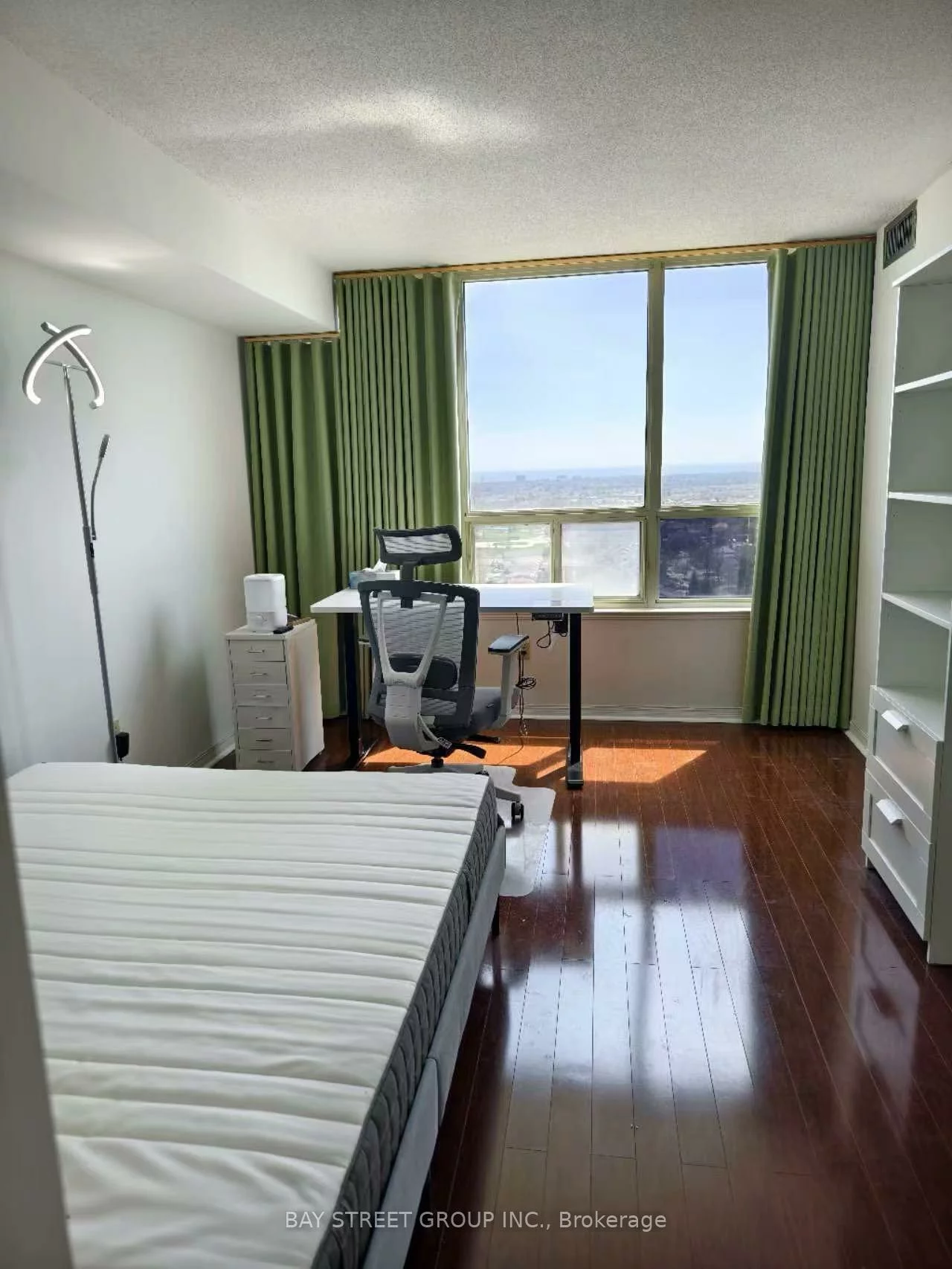 400, Webb, City Centre, Mississauga