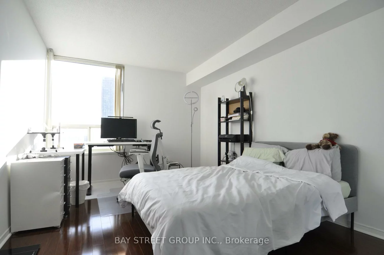 400, Webb, City Centre, Mississauga