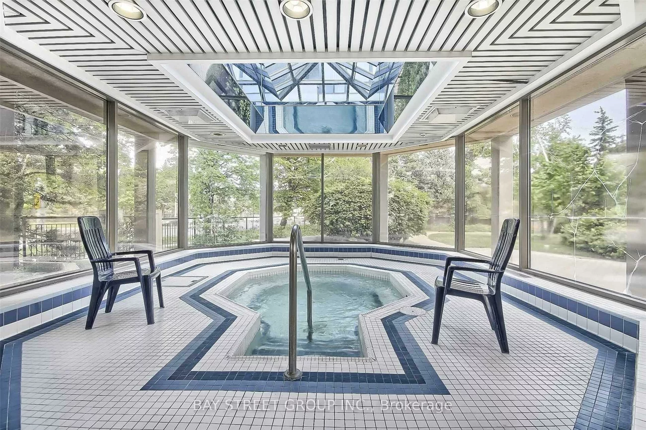 400, Webb, City Centre, Mississauga