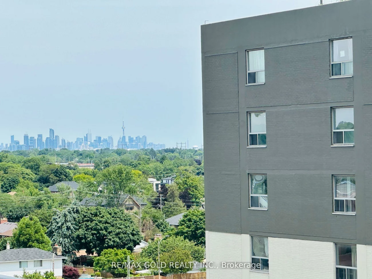 86, Dundas, Cooksville, Mississauga