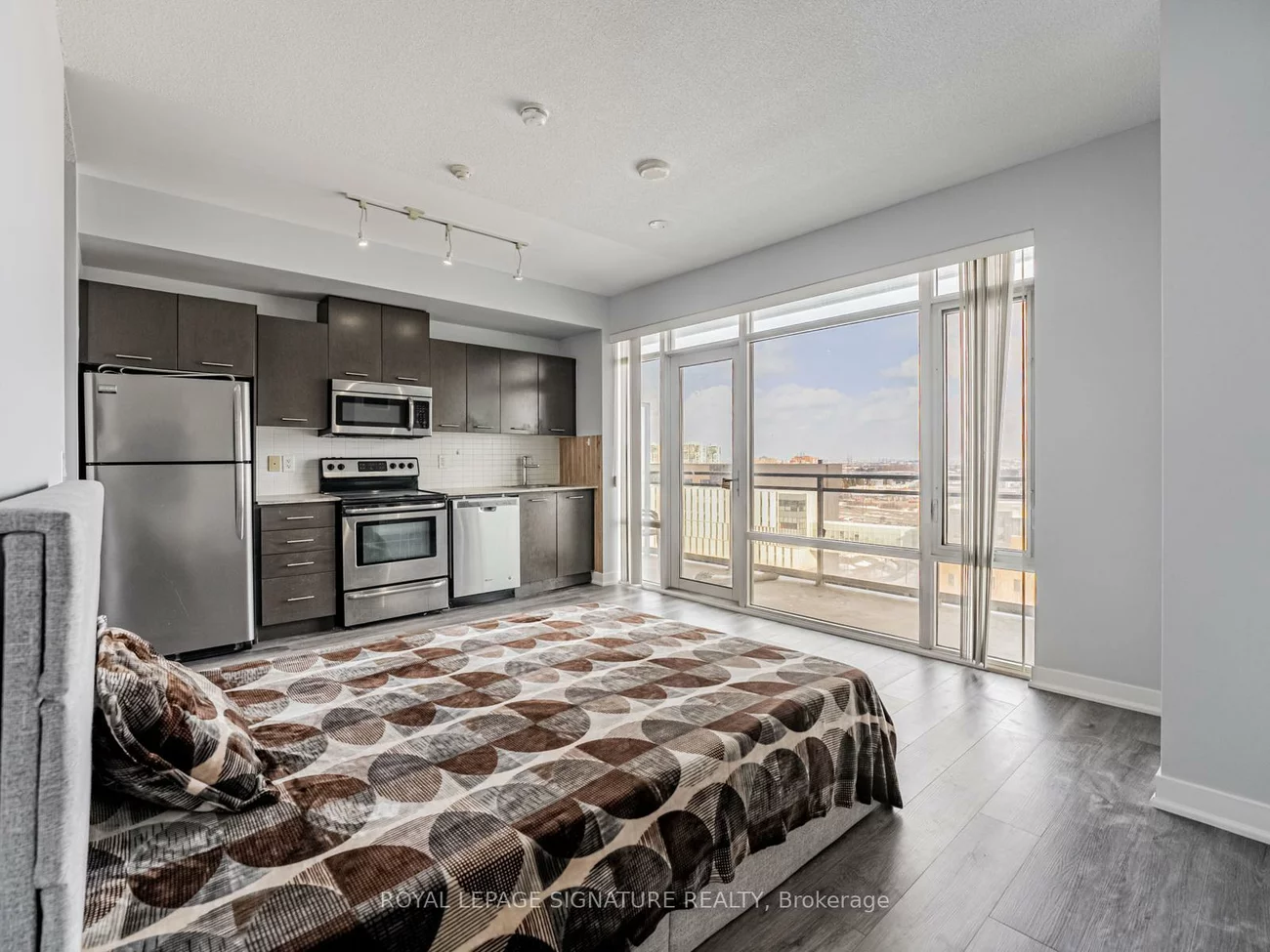 360, Square One, City Centre, Mississauga