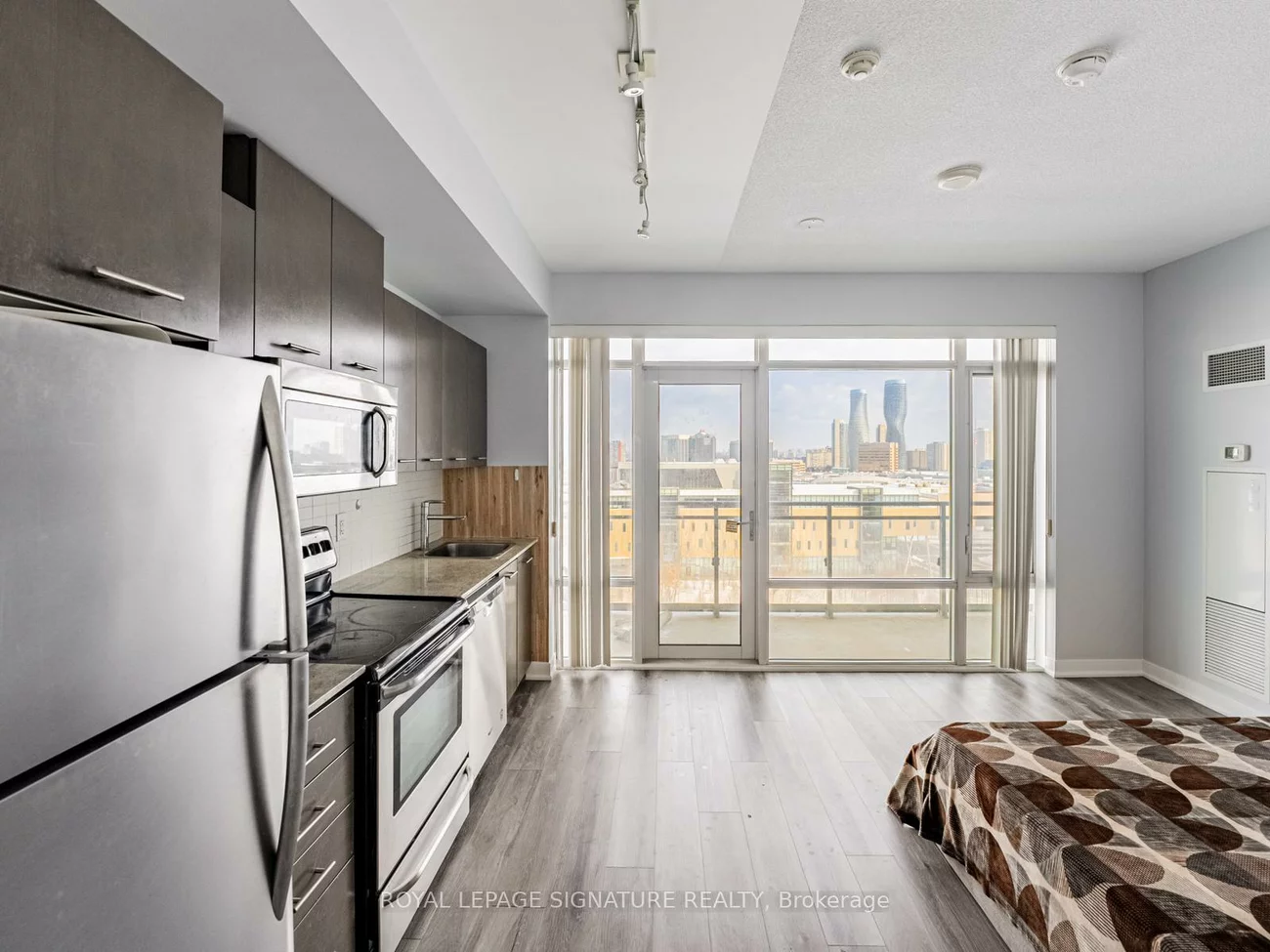 360, Square One, City Centre, Mississauga