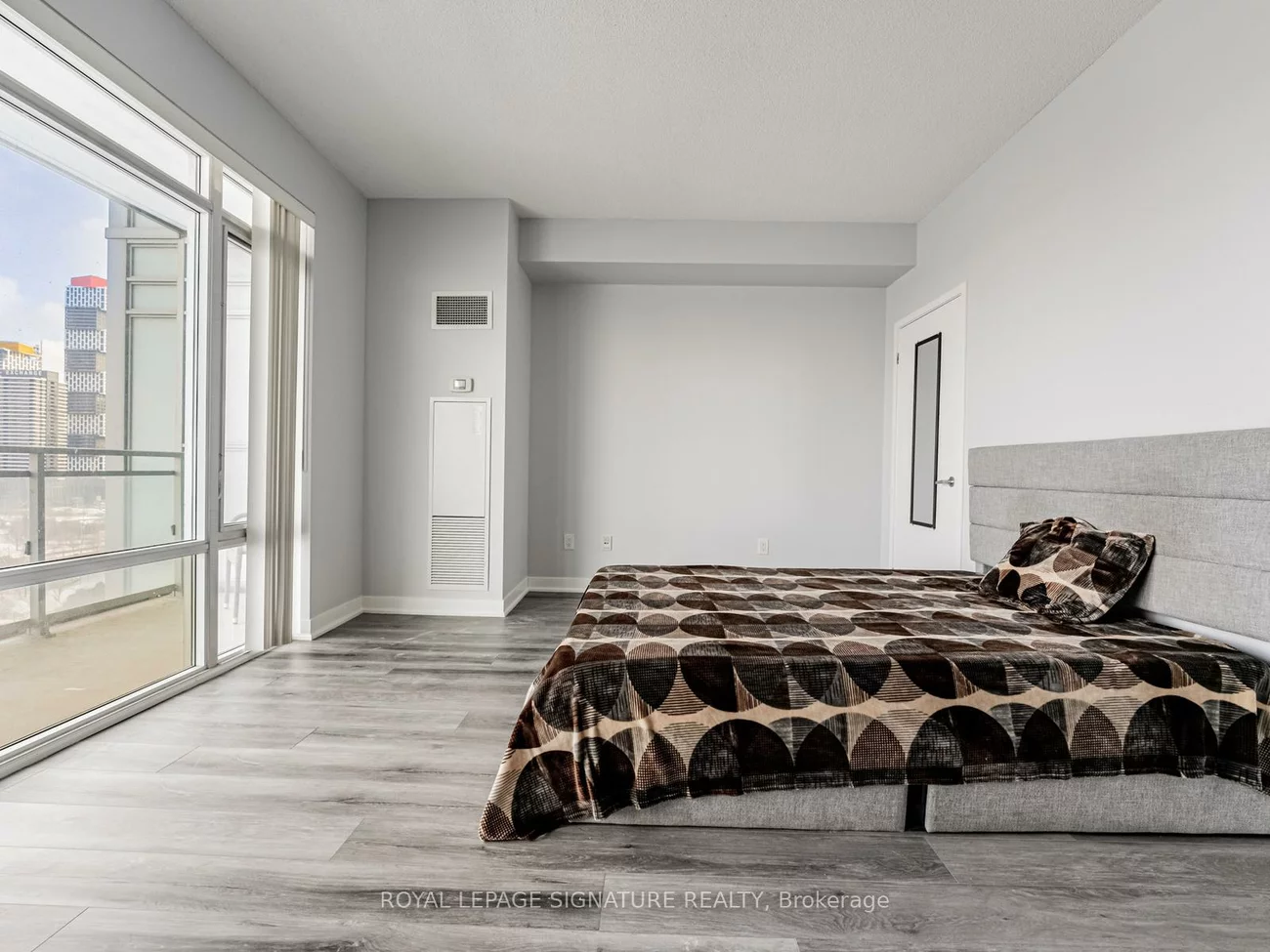 360, Square One, City Centre, Mississauga