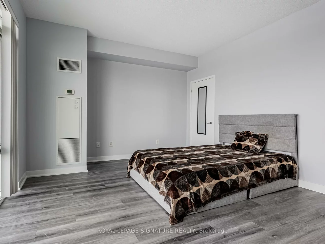 360, Square One, City Centre, Mississauga