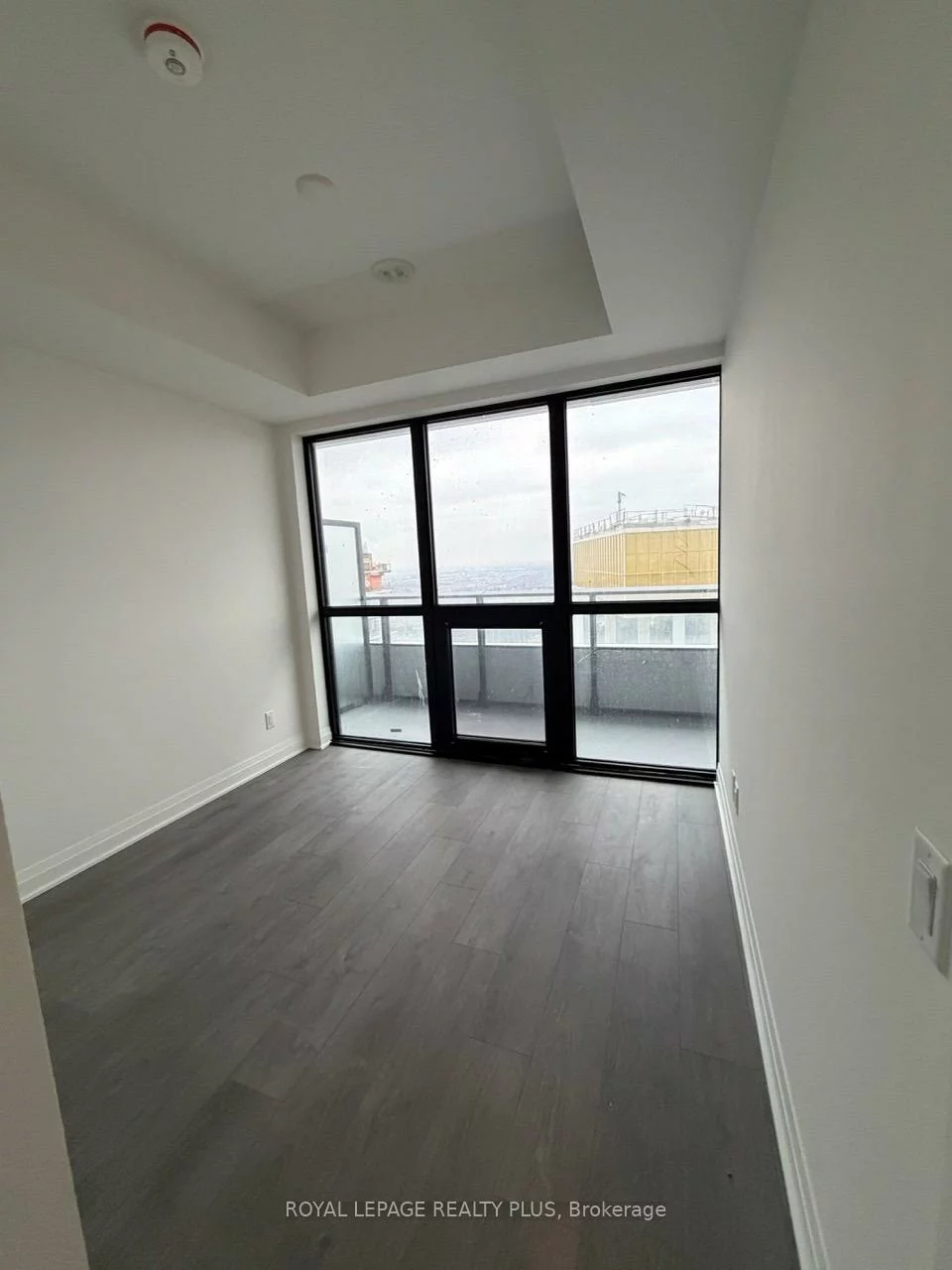 4015, The Exchange, City Centre, Mississauga