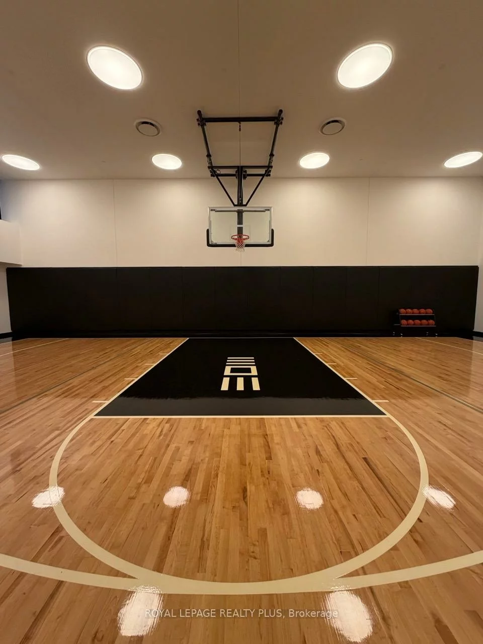 4015, The Exchange, City Centre, Mississauga