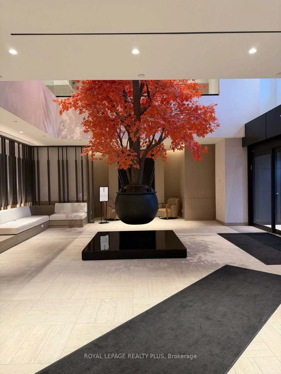 4015, The Exchange, City Centre, Mississauga