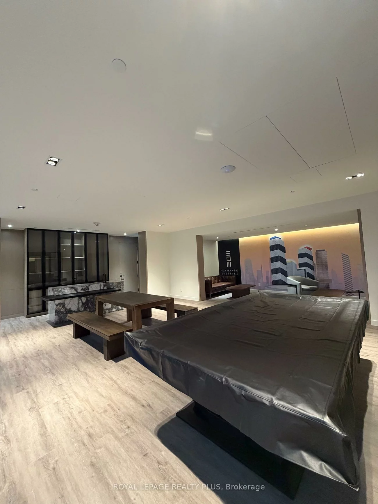 4015, The Exchange, City Centre, Mississauga