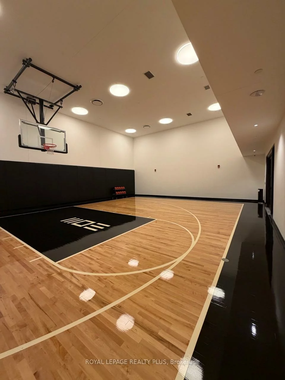 4015, The Exchange, City Centre, Mississauga