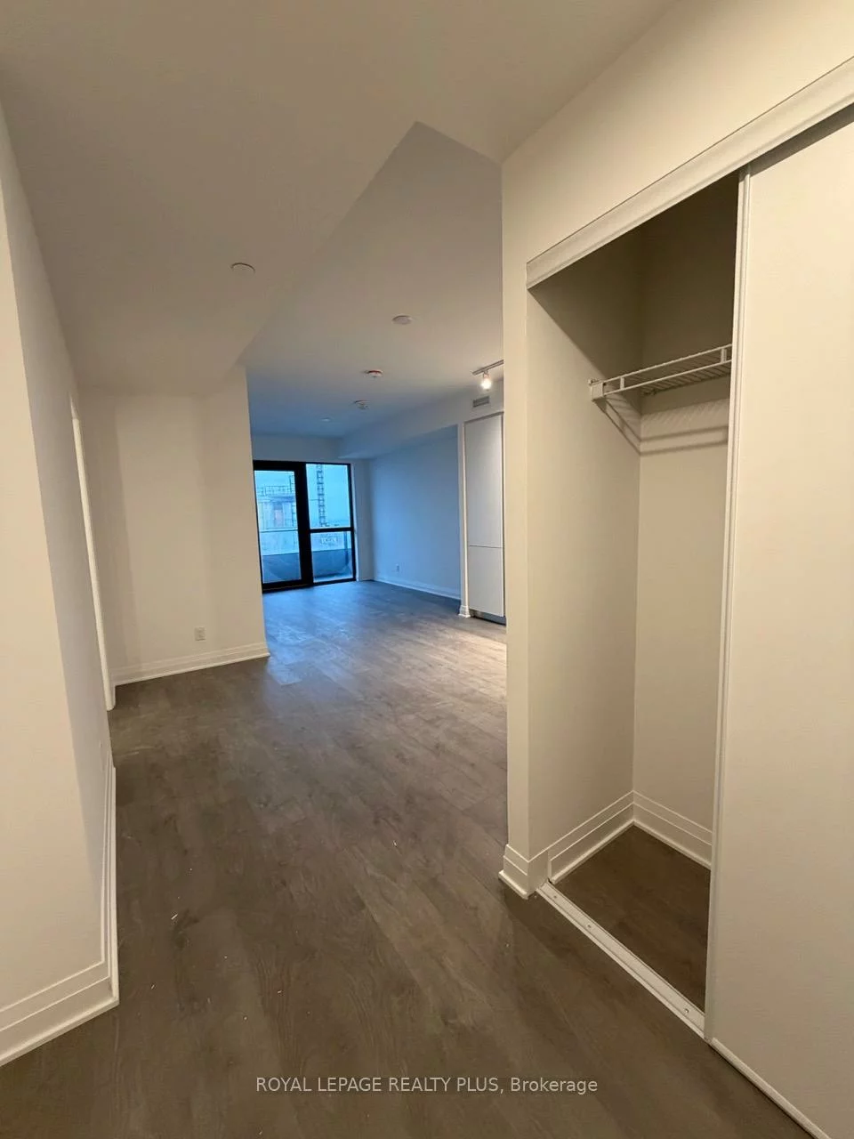 4015, The Exchange, City Centre, Mississauga