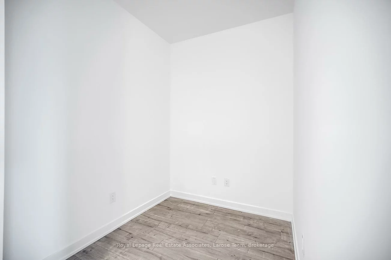 220, Missinnihe, Port Credit, Mississauga