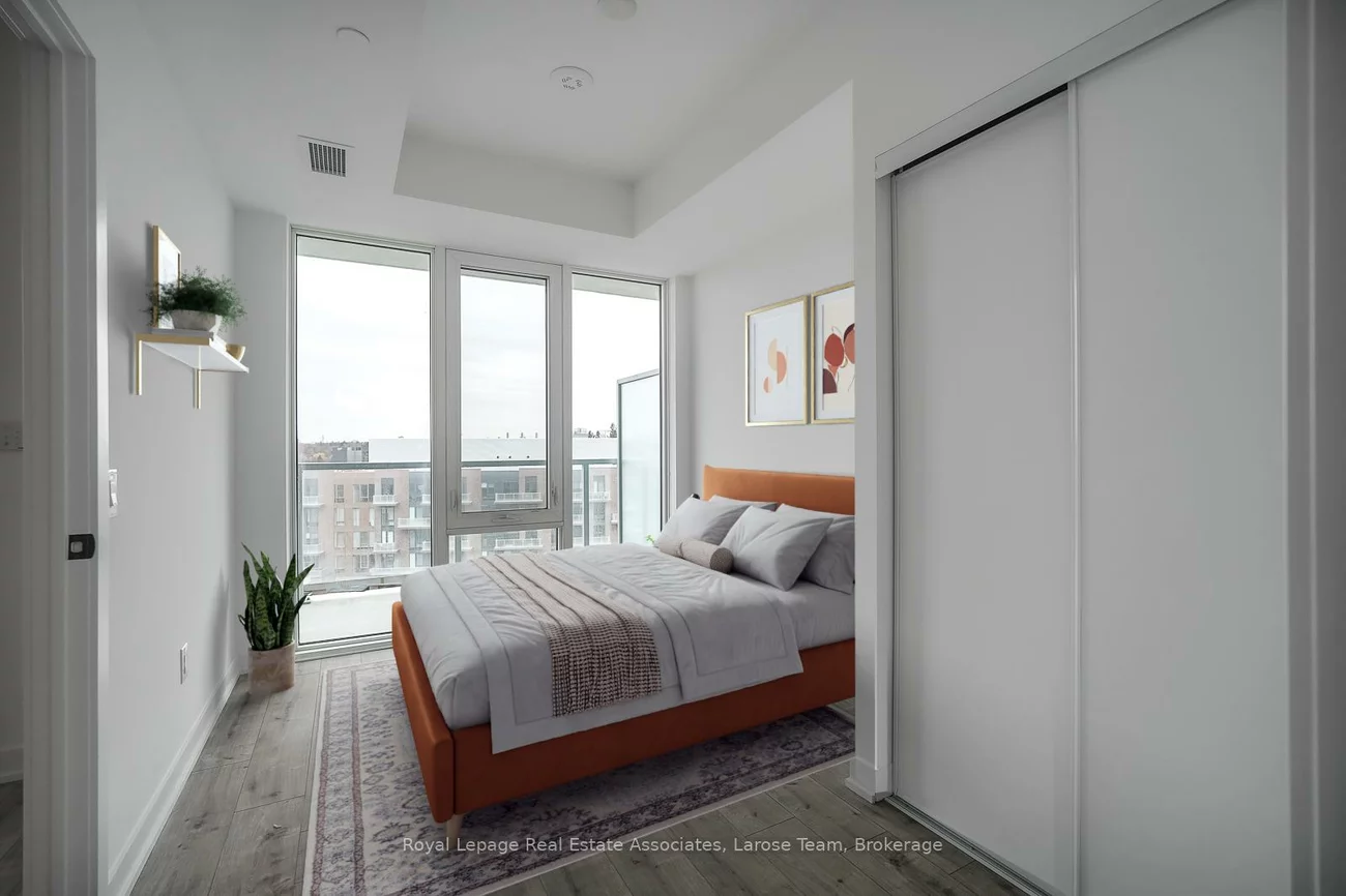 220, Missinnihe, Port Credit, Mississauga