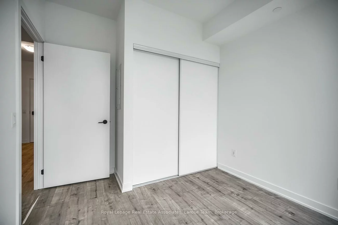 220, Missinnihe, Port Credit, Mississauga