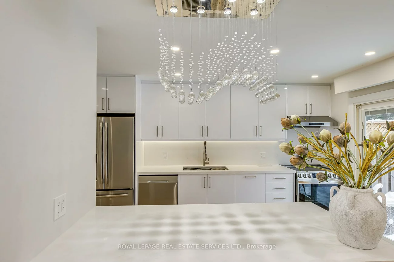 1055, Shawnmarr, Port Credit, Mississauga