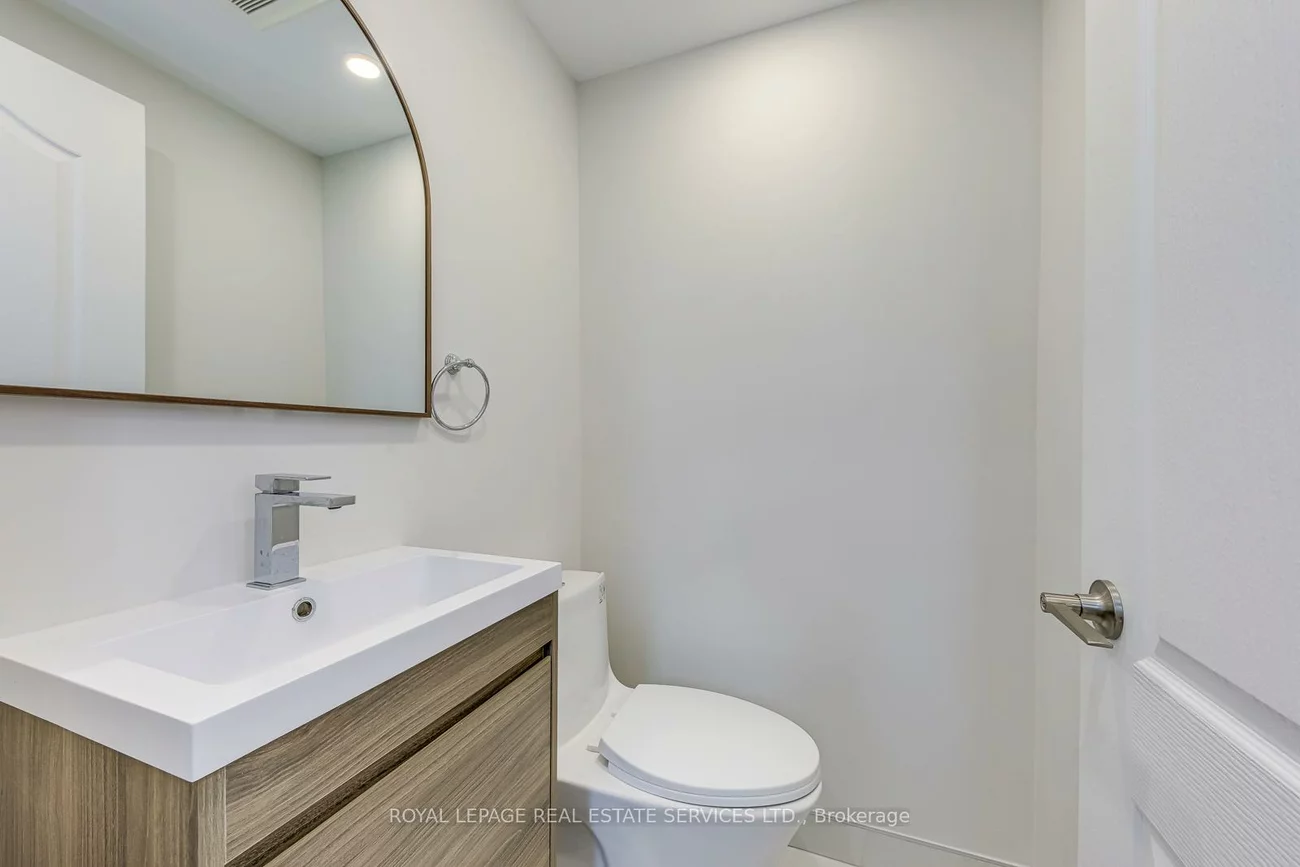 1055, Shawnmarr, Port Credit, Mississauga