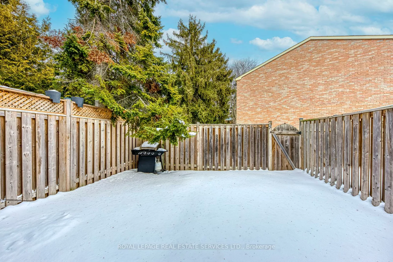 1055, Shawnmarr, Port Credit, Mississauga